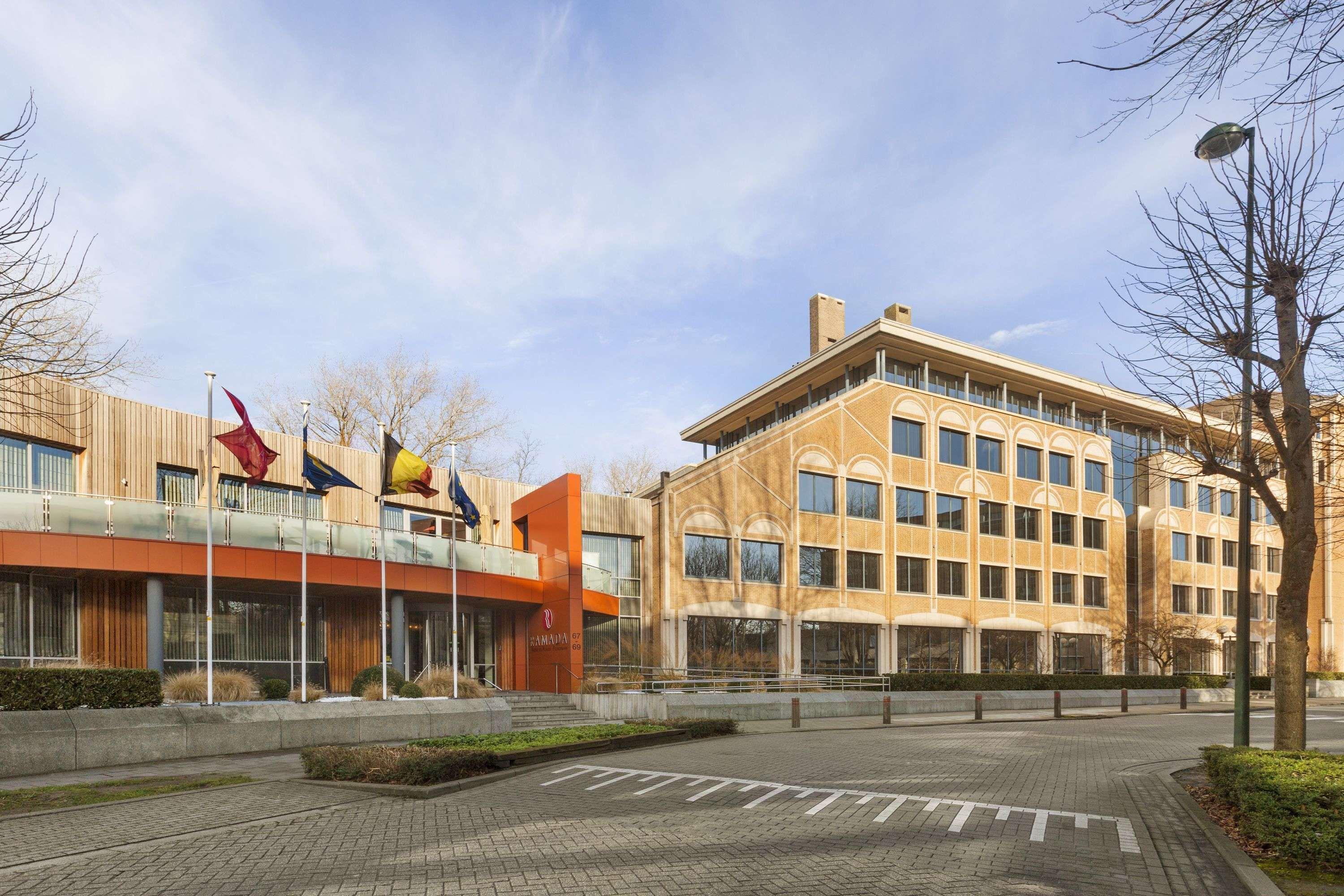 Hotel Ramada Brussels Woluwe Exterior photo